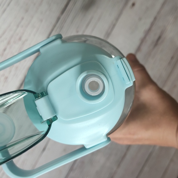 64oz Motivational Water Bottle - Picture 6 of 8